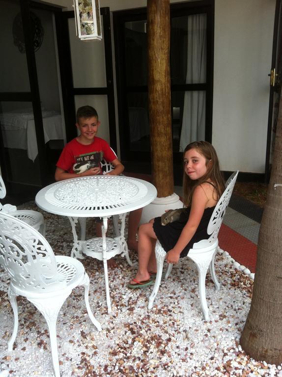 Friends Guesthouse Kudapaduwa Dış mekan fotoğraf